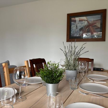 La Fromagerie Maison Lumineuse Et Spacieuse Beau Sejour 5 Ch 2 Wc 1 Sdb Grand Jardin Clos 5Mn A Pied Commerces 10 Mn Plage Omaha Beach Proche Plages Du Debarquement Trevieres Ngoại thất bức ảnh