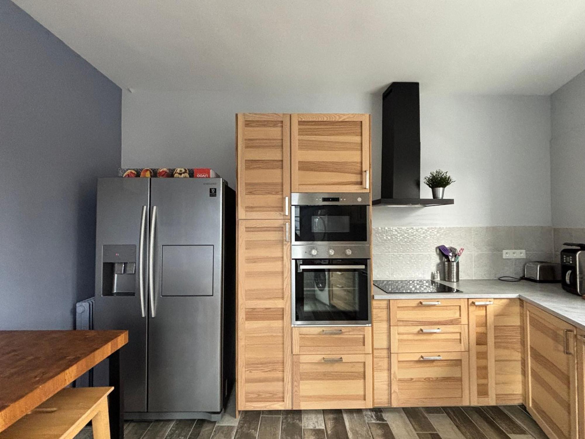 La Fromagerie Maison Lumineuse Et Spacieuse Beau Sejour 5 Ch 2 Wc 1 Sdb Grand Jardin Clos 5Mn A Pied Commerces 10 Mn Plage Omaha Beach Proche Plages Du Debarquement Trevieres Ngoại thất bức ảnh